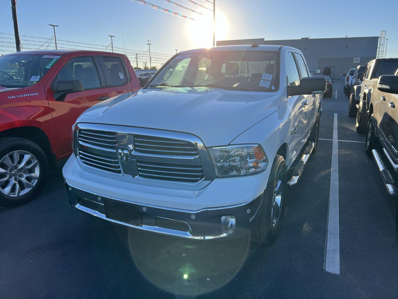 2017 RAM 1500 SLT Crew Cab SWB 4WD