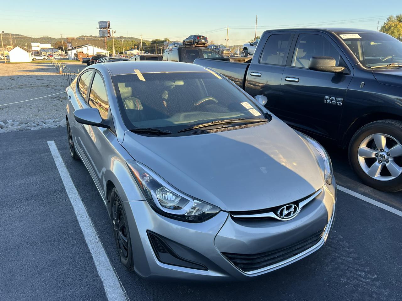 Hyundai Elantra SE 6AT 2016