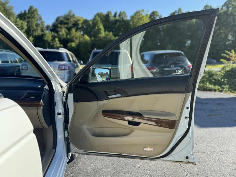 Honda Accord EX-L V6 Sedan AT 2012