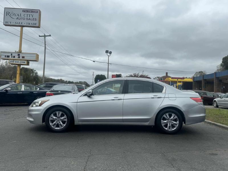 Honda Accord SE Sedan AT 2011