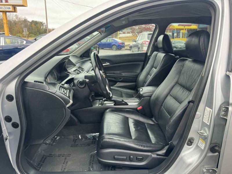 Honda Accord SE Sedan AT 2011