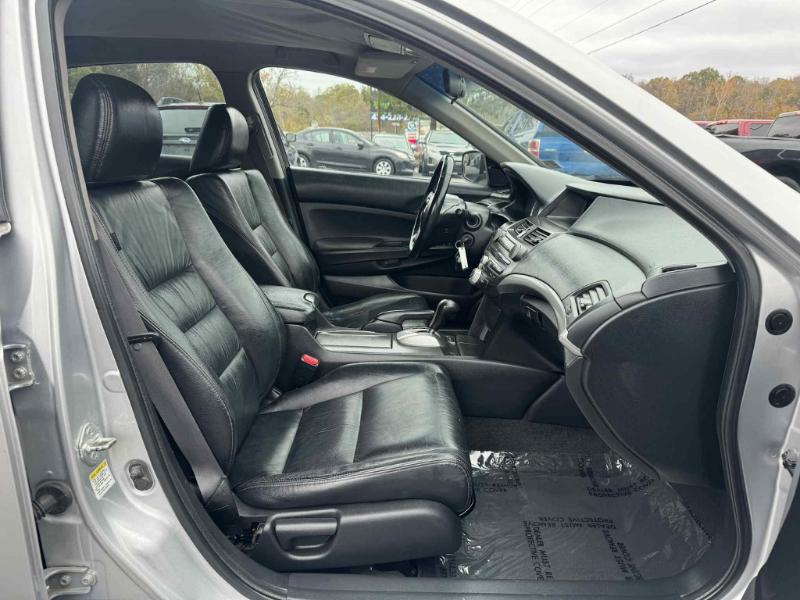 Honda Accord SE Sedan AT 2011