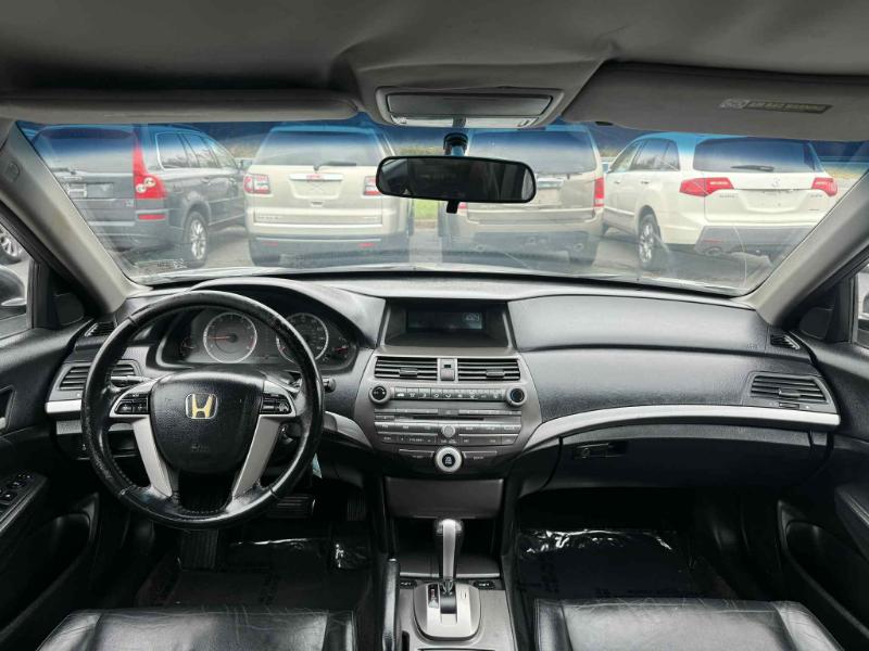 Honda Accord SE Sedan AT 2011