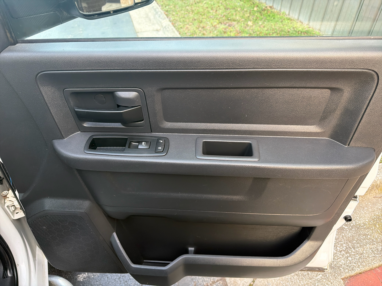 RAM 2500 ST Crew Cab LWB 4WD 2011