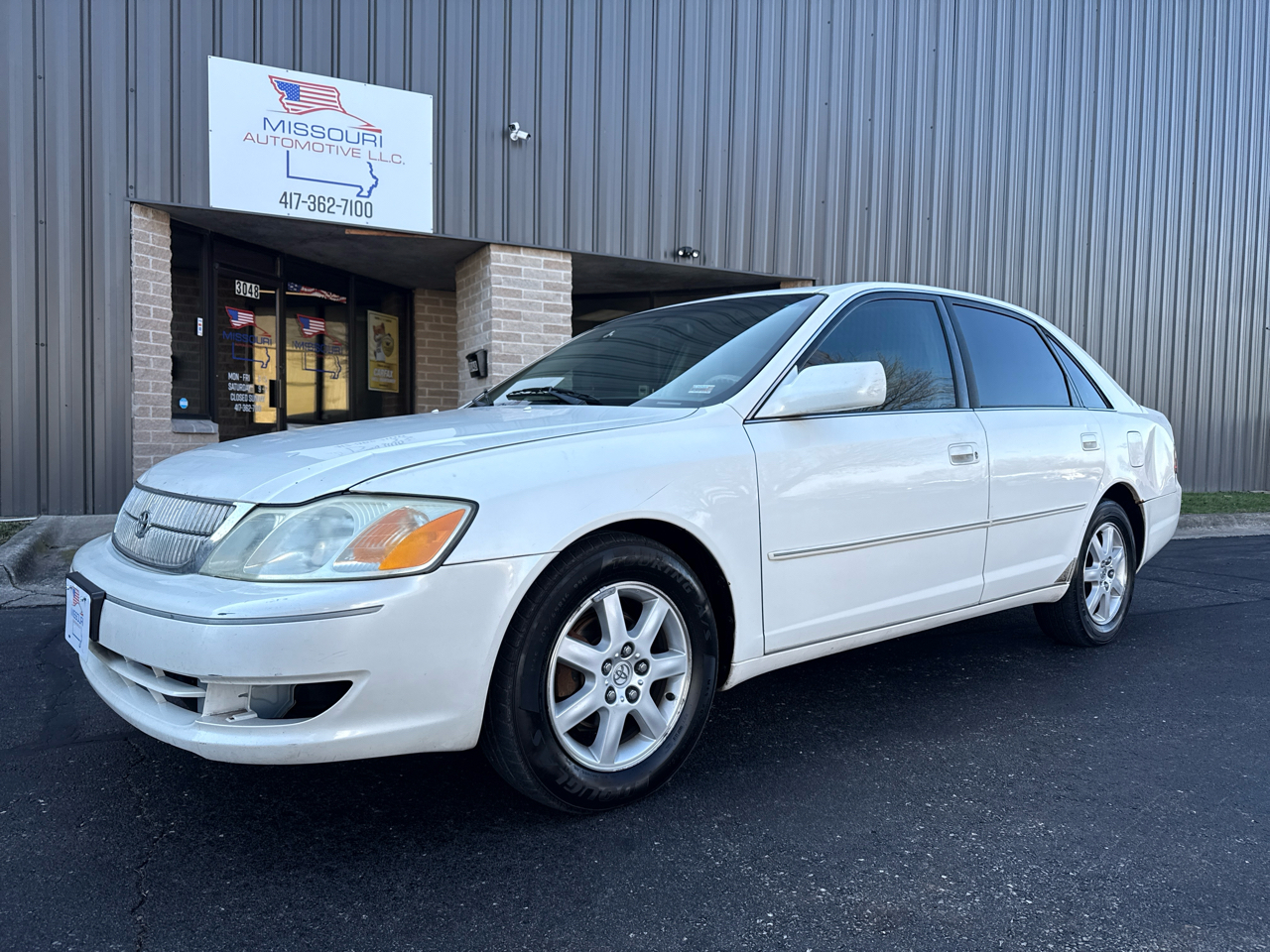 Toyota Avalon XL 2003