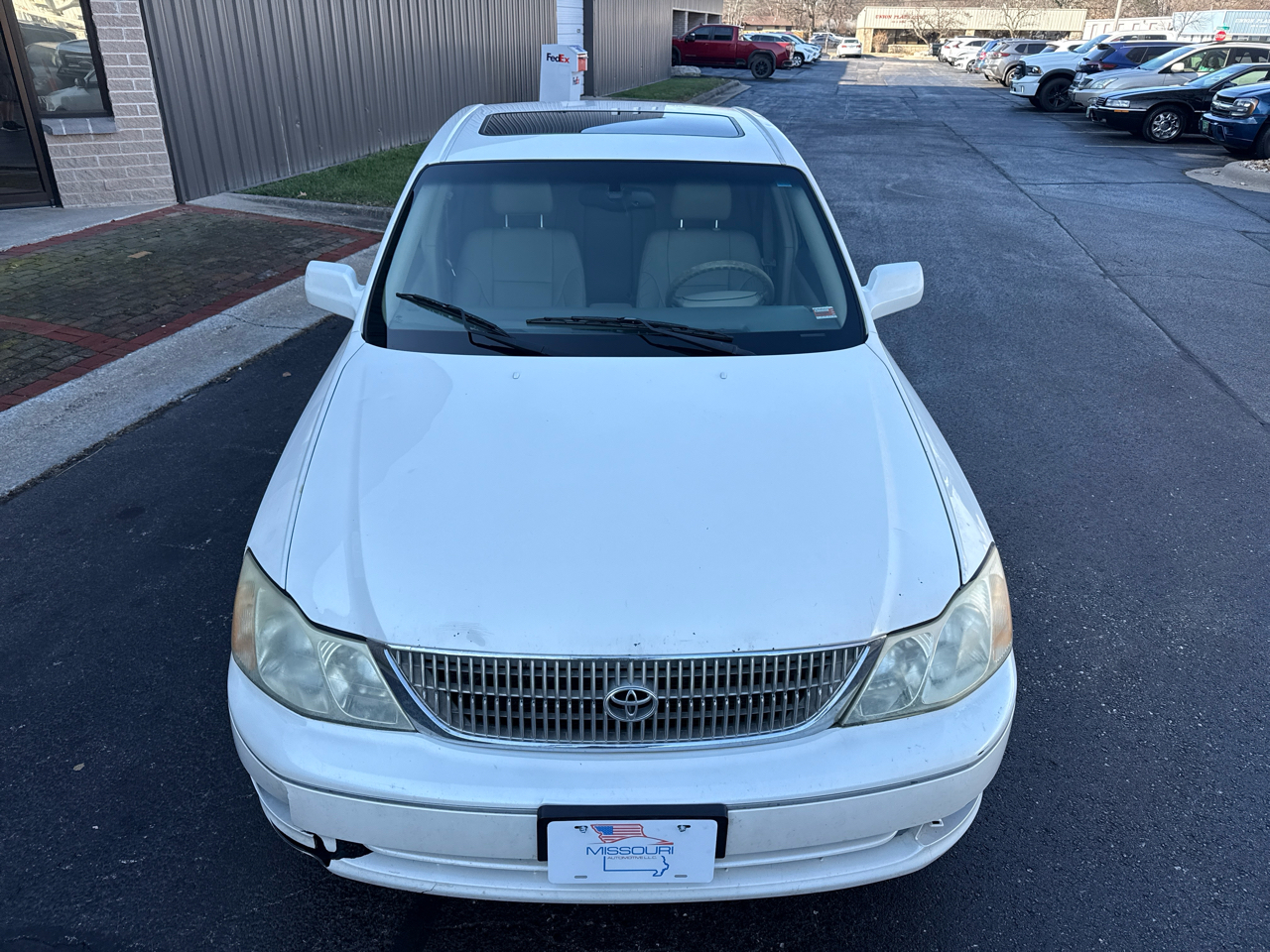 Toyota Avalon XL 2003