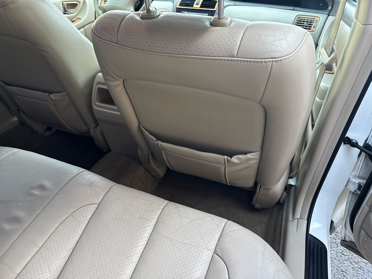 Toyota Avalon XL 2003