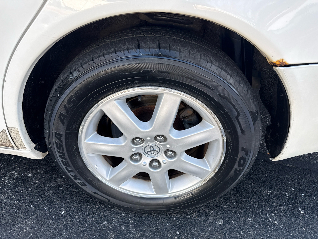 Toyota Avalon XL 2003