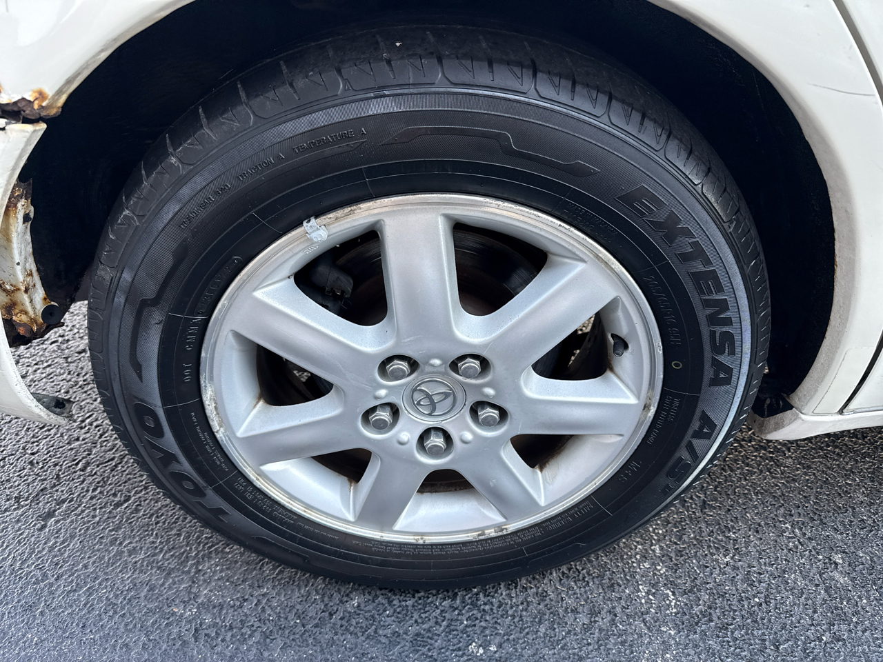 Toyota Avalon XL 2003