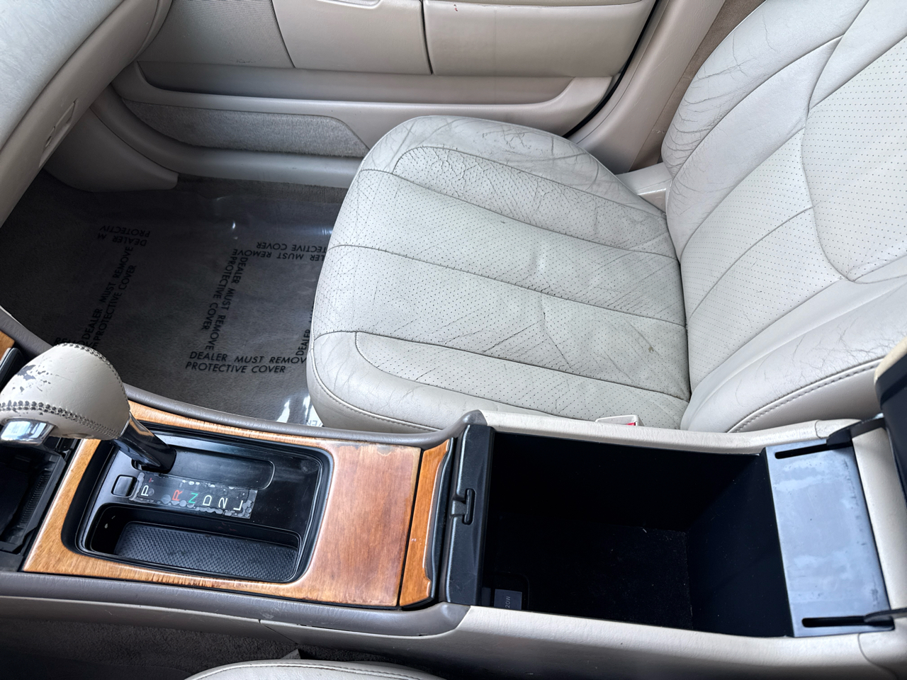 Toyota Avalon XL 2003