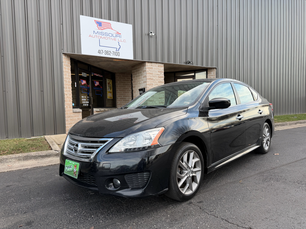 2013 Nissan Sentra SR's photo