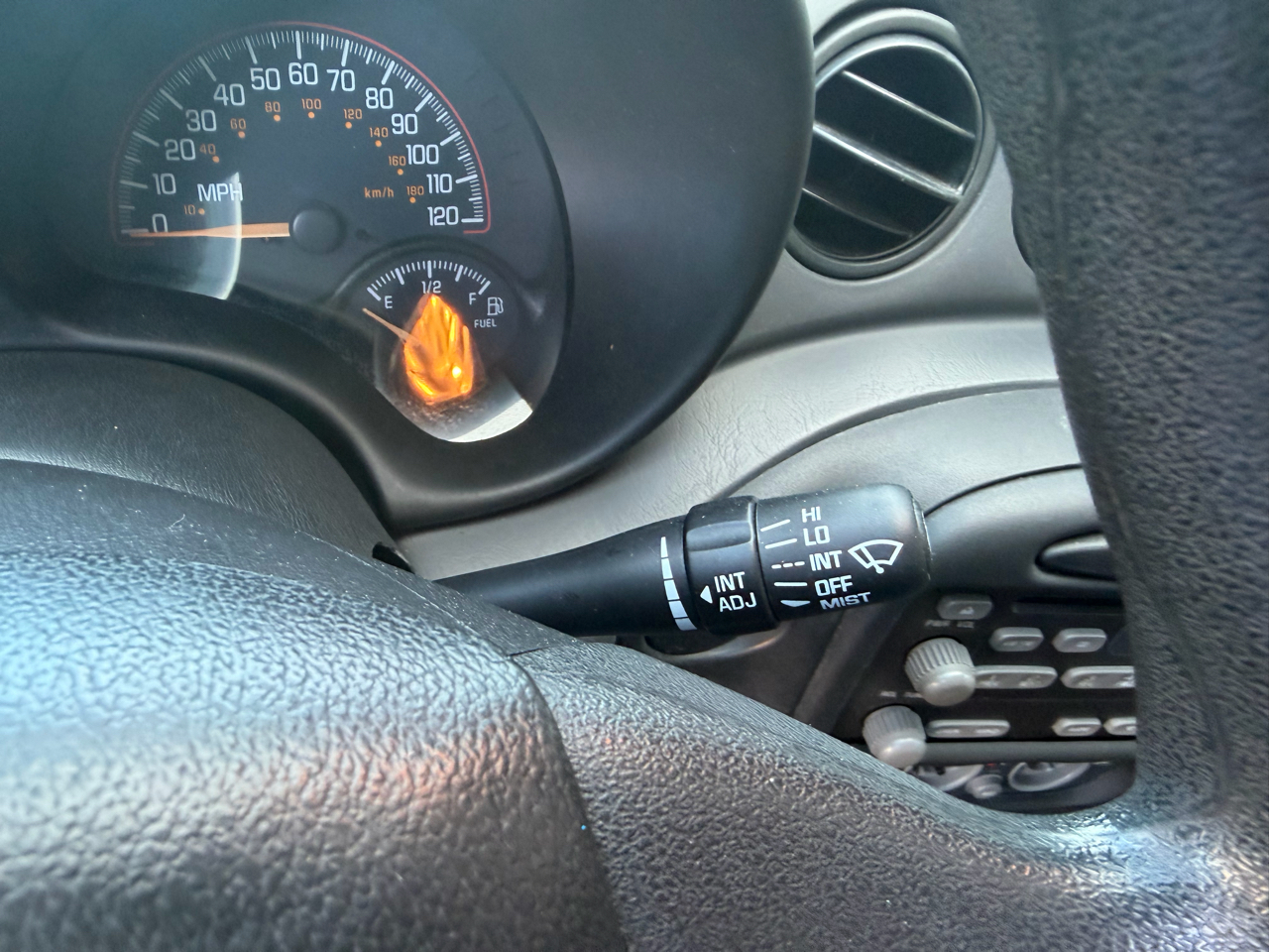 Pontiac Grand Am SE Sedan 2005