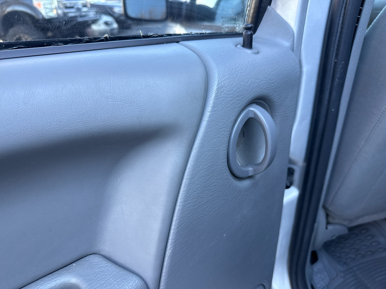 Jeep Liberty Renegade 2WD 2006