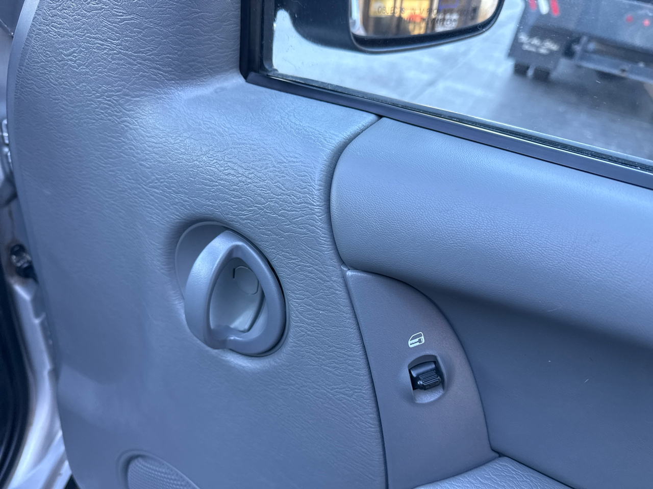 Jeep Liberty Renegade 2WD 2006