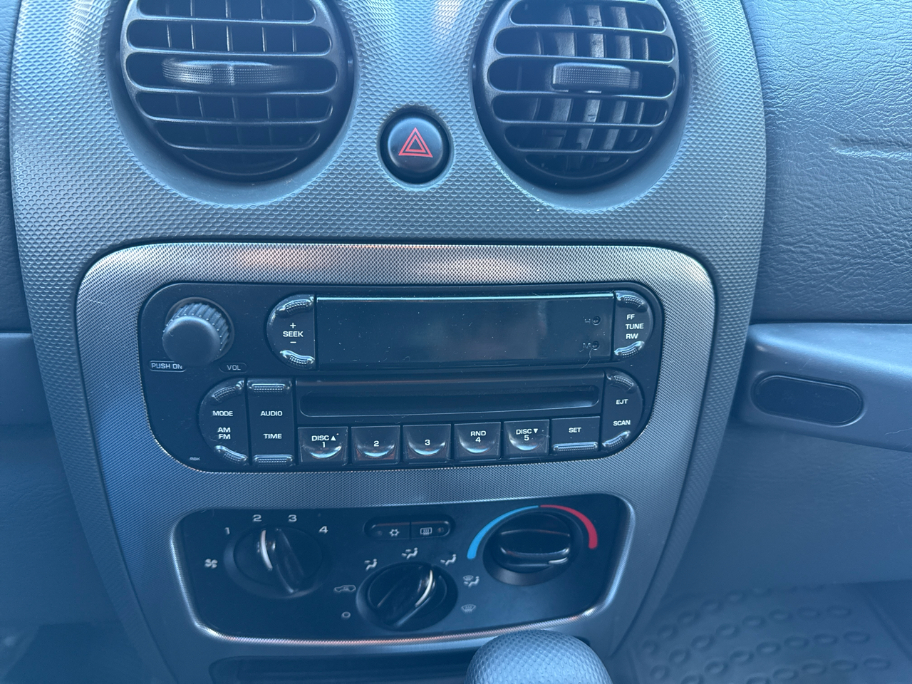 Jeep Liberty Renegade 2WD 2006