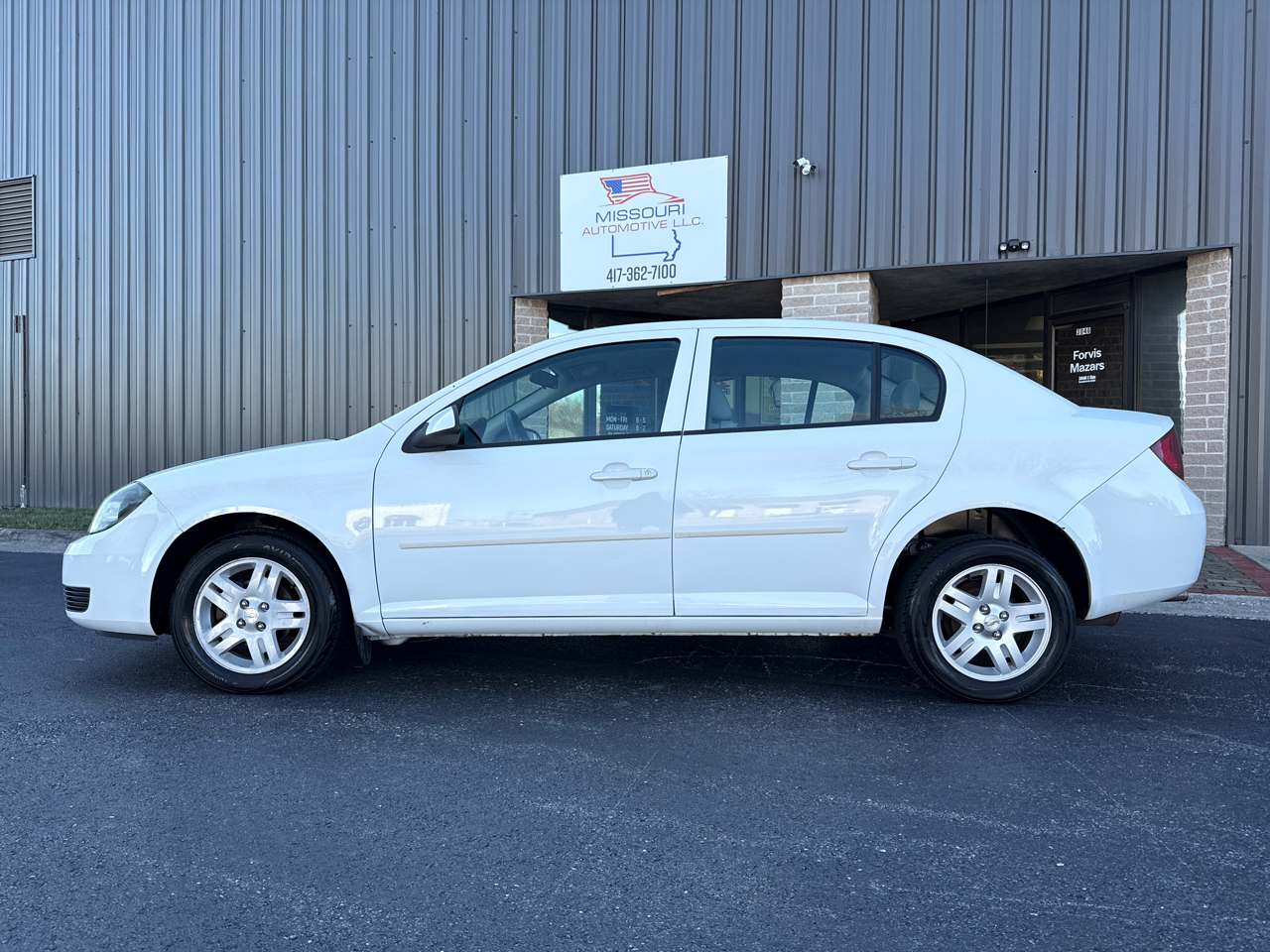 Chevrolet Cobalt LS Sedan 2005