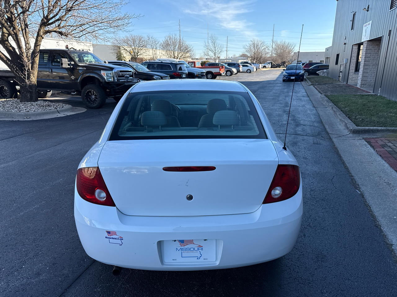 Chevrolet Cobalt LS Sedan 2005