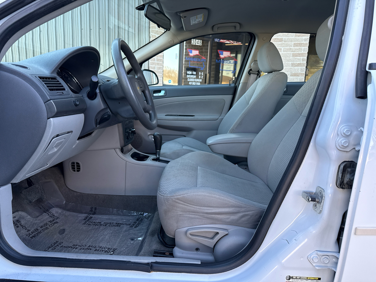 Chevrolet Cobalt LS Sedan 2005