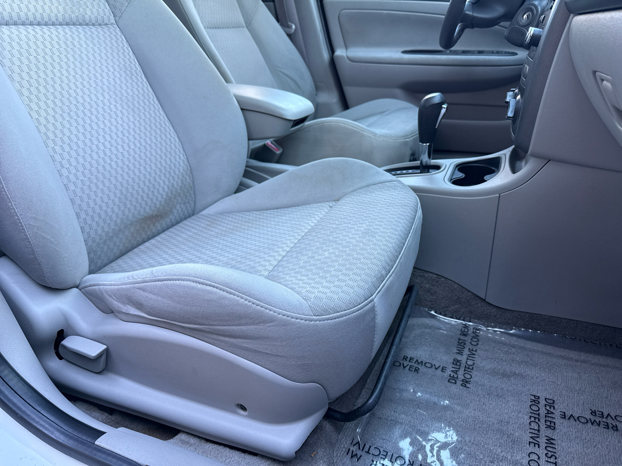 Chevrolet Cobalt LS Sedan 2005