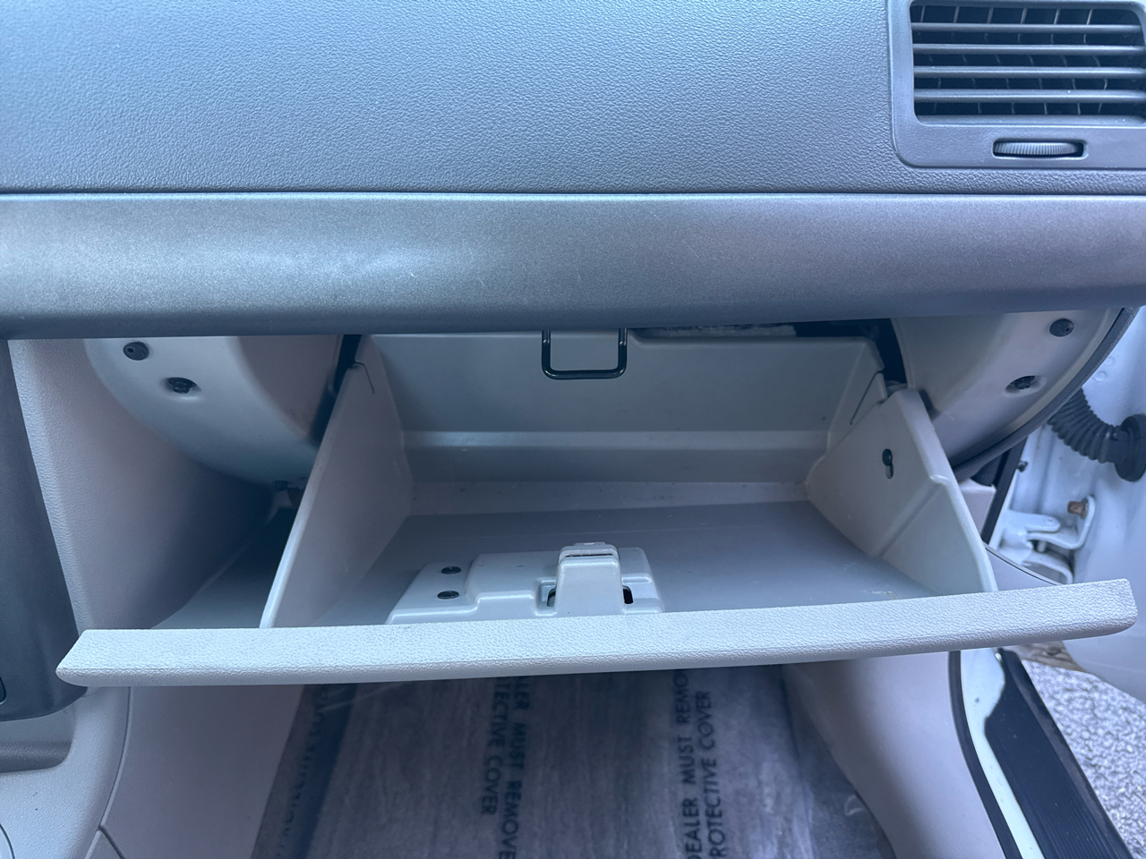 Chevrolet Cobalt LS Sedan 2005