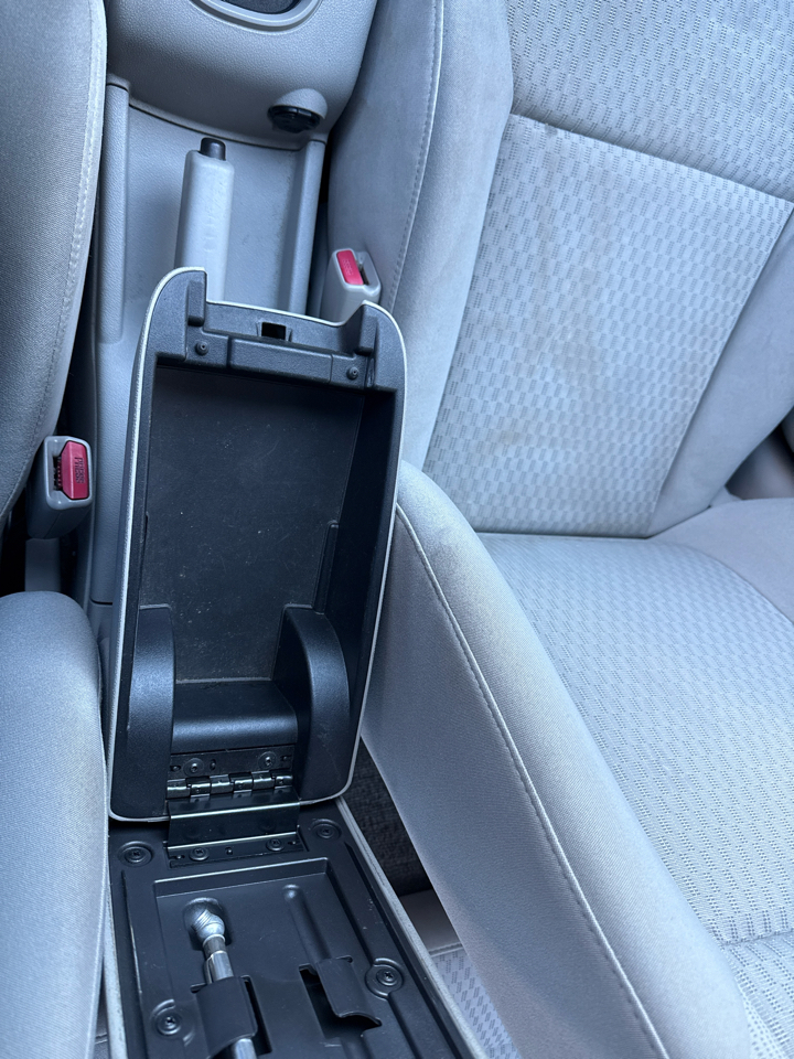 Chevrolet Cobalt LS Sedan 2005