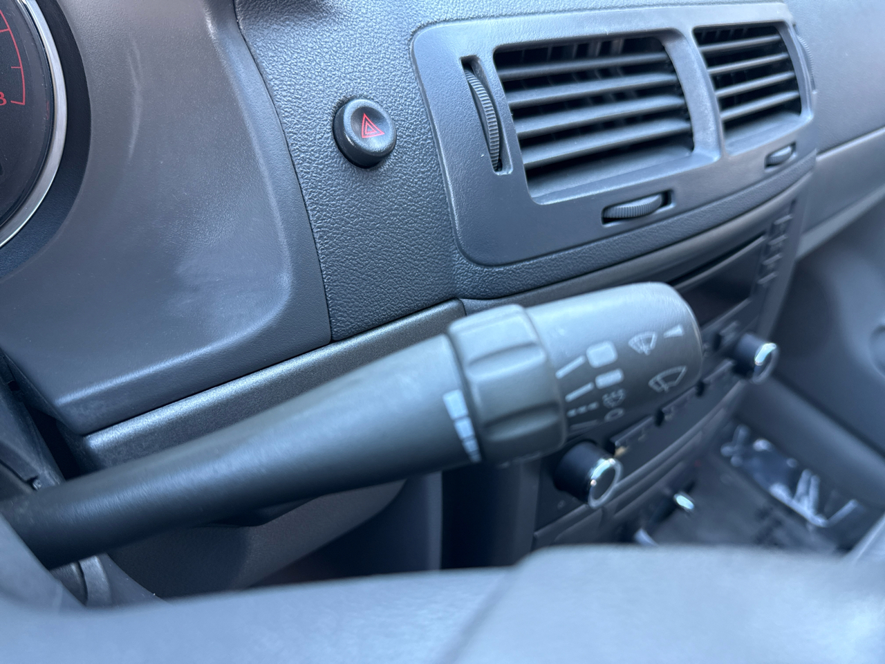 Chevrolet Cobalt LS Sedan 2005