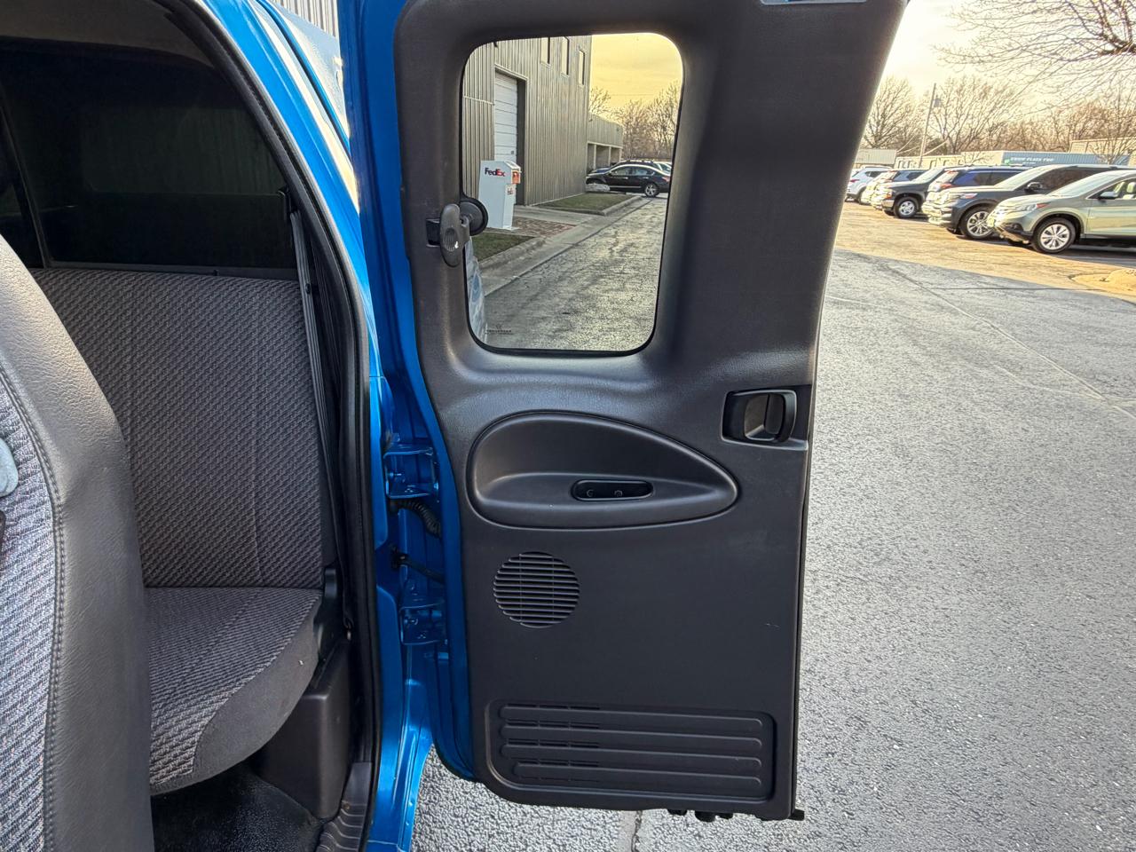 Dodge Ram 1500 Quad Cab Short Bed 2WD 1999