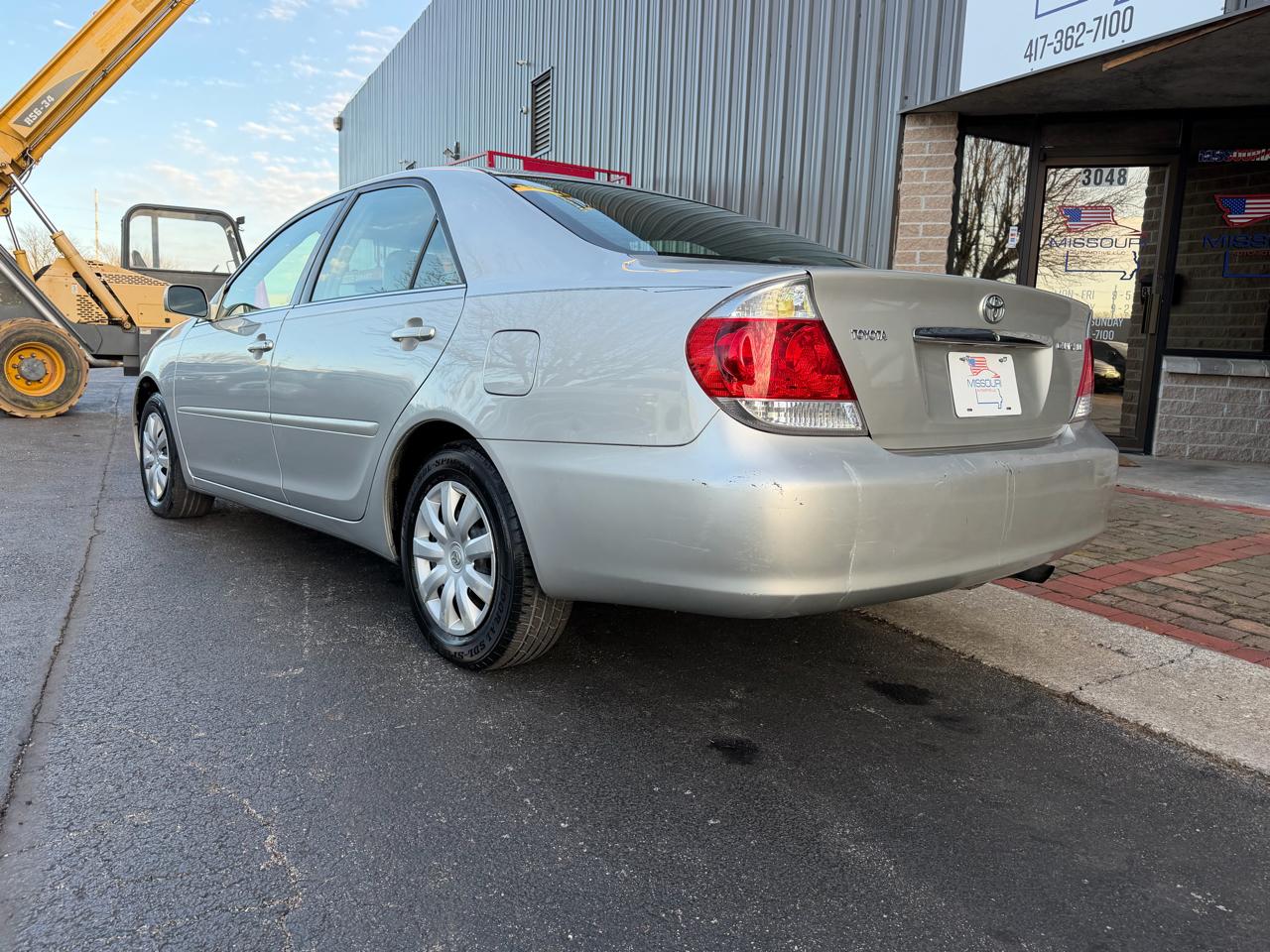 Toyota Camry LE 2005