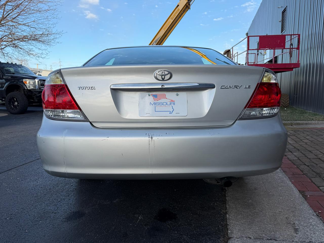 Toyota Camry LE 2005