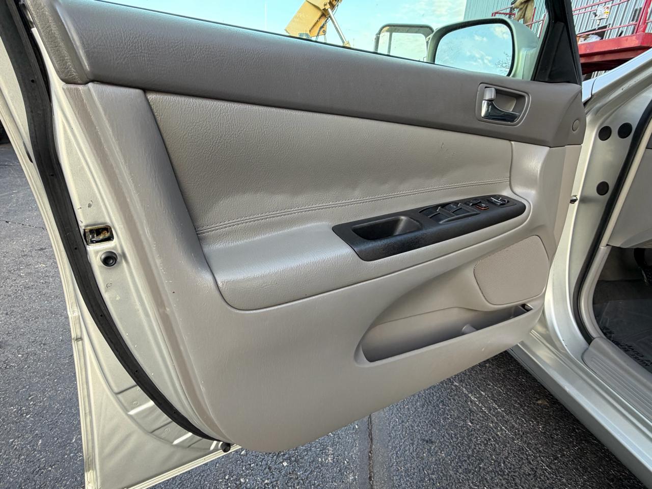 Toyota Camry LE 2005