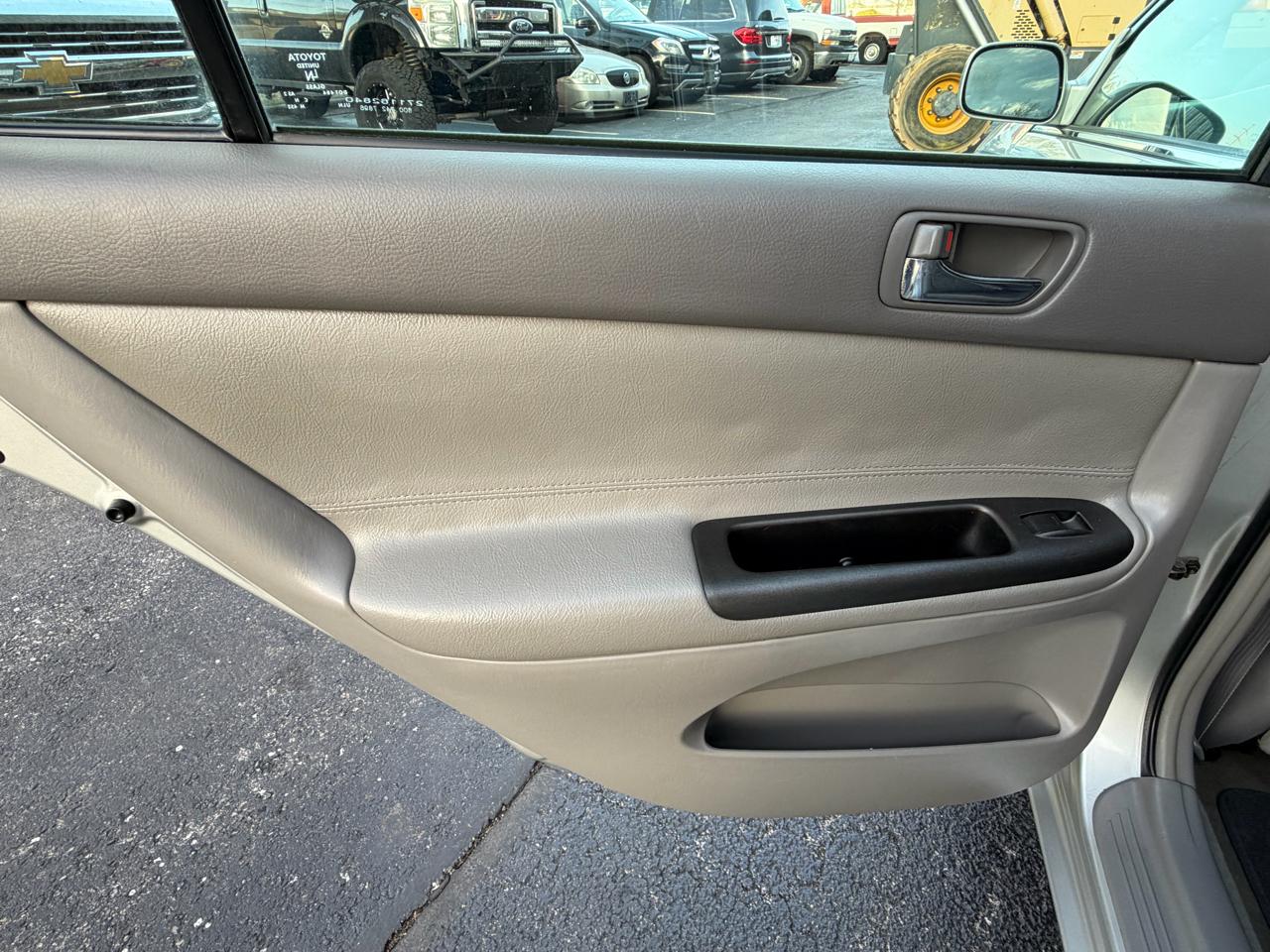 Toyota Camry LE 2005