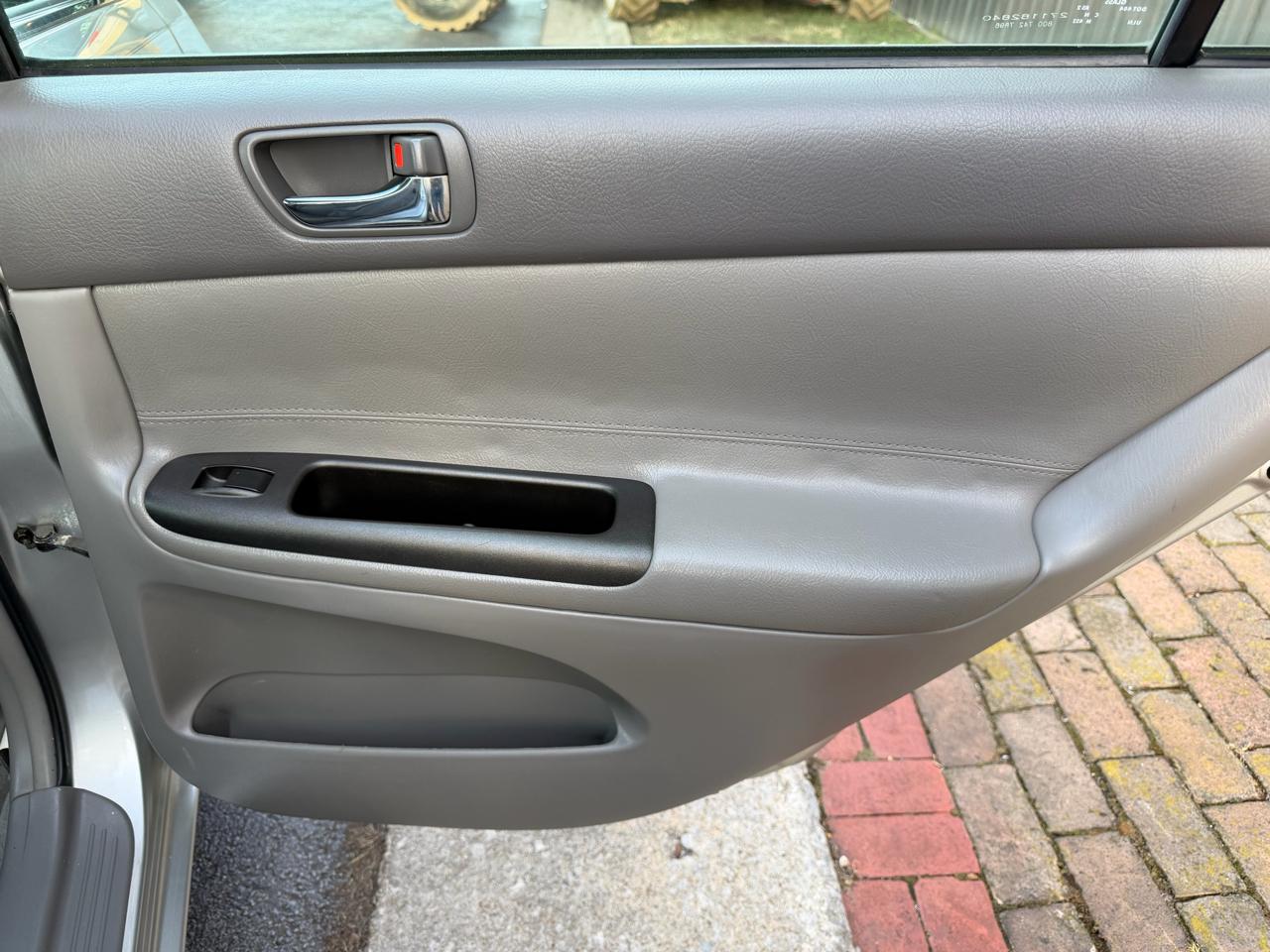 Toyota Camry LE 2005