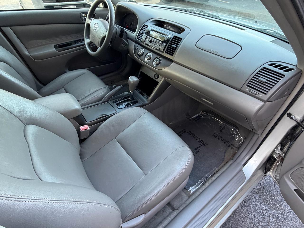 Toyota Camry LE 2005