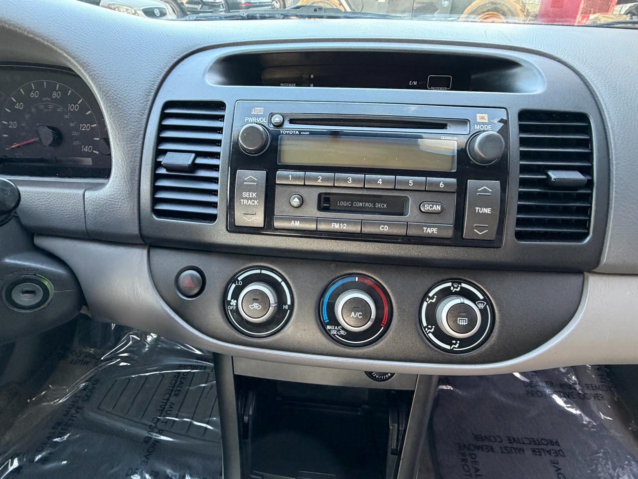 Toyota Camry LE 2005