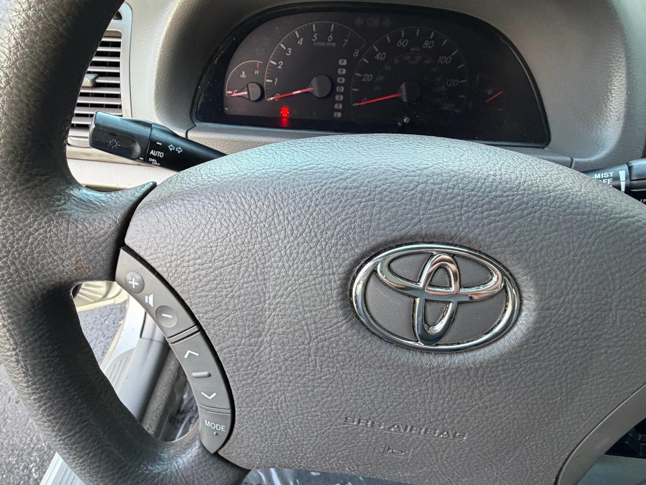 Toyota Camry LE 2005