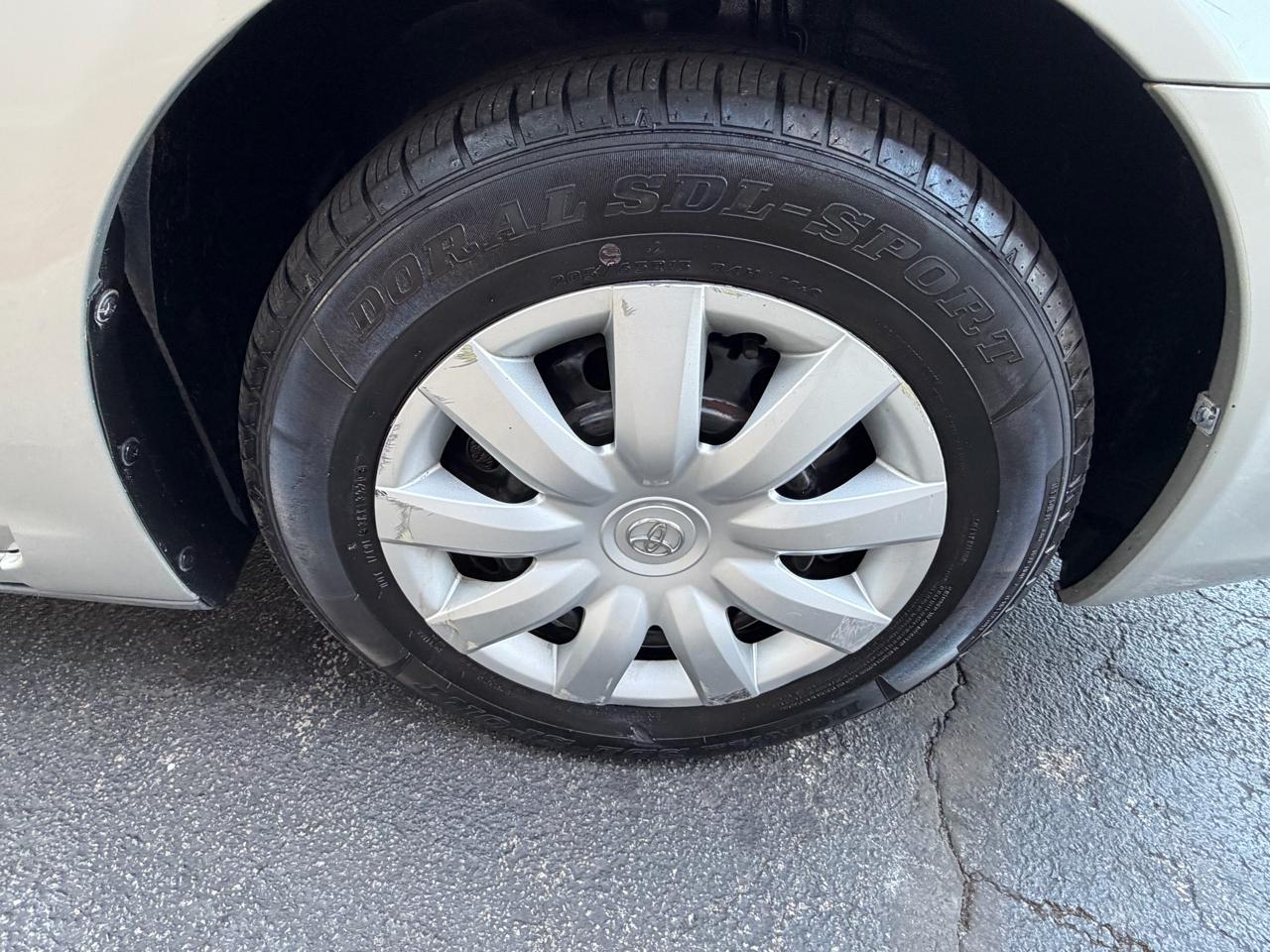 Toyota Camry LE 2005