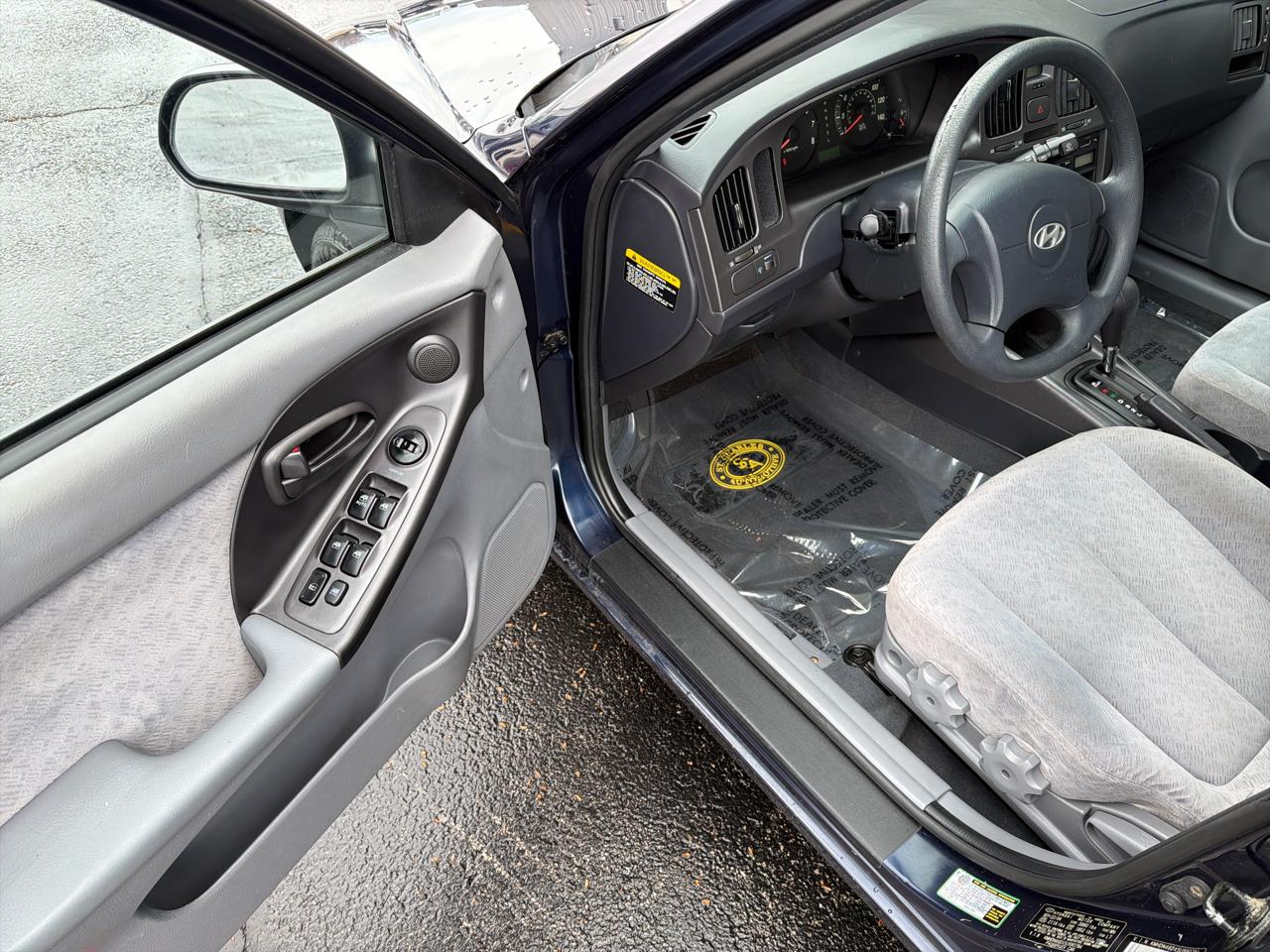 Hyundai Elantra GLS 4-Door 2005