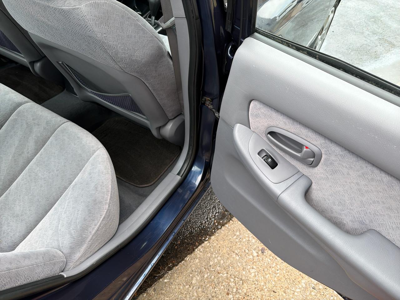 Hyundai Elantra GLS 4-Door 2005