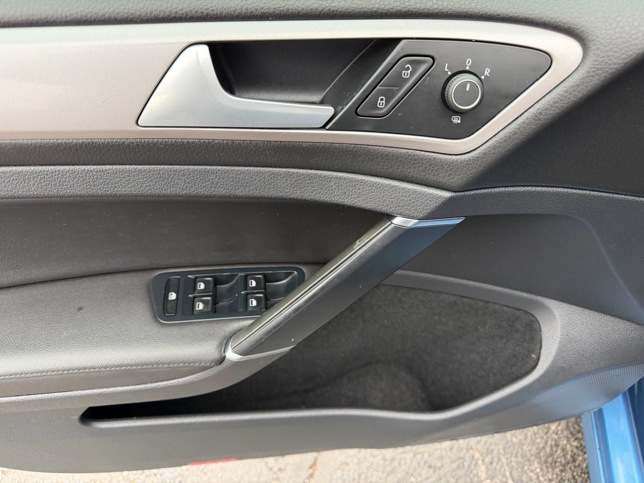 Volkswagen e-Golf SEL Premium 2015