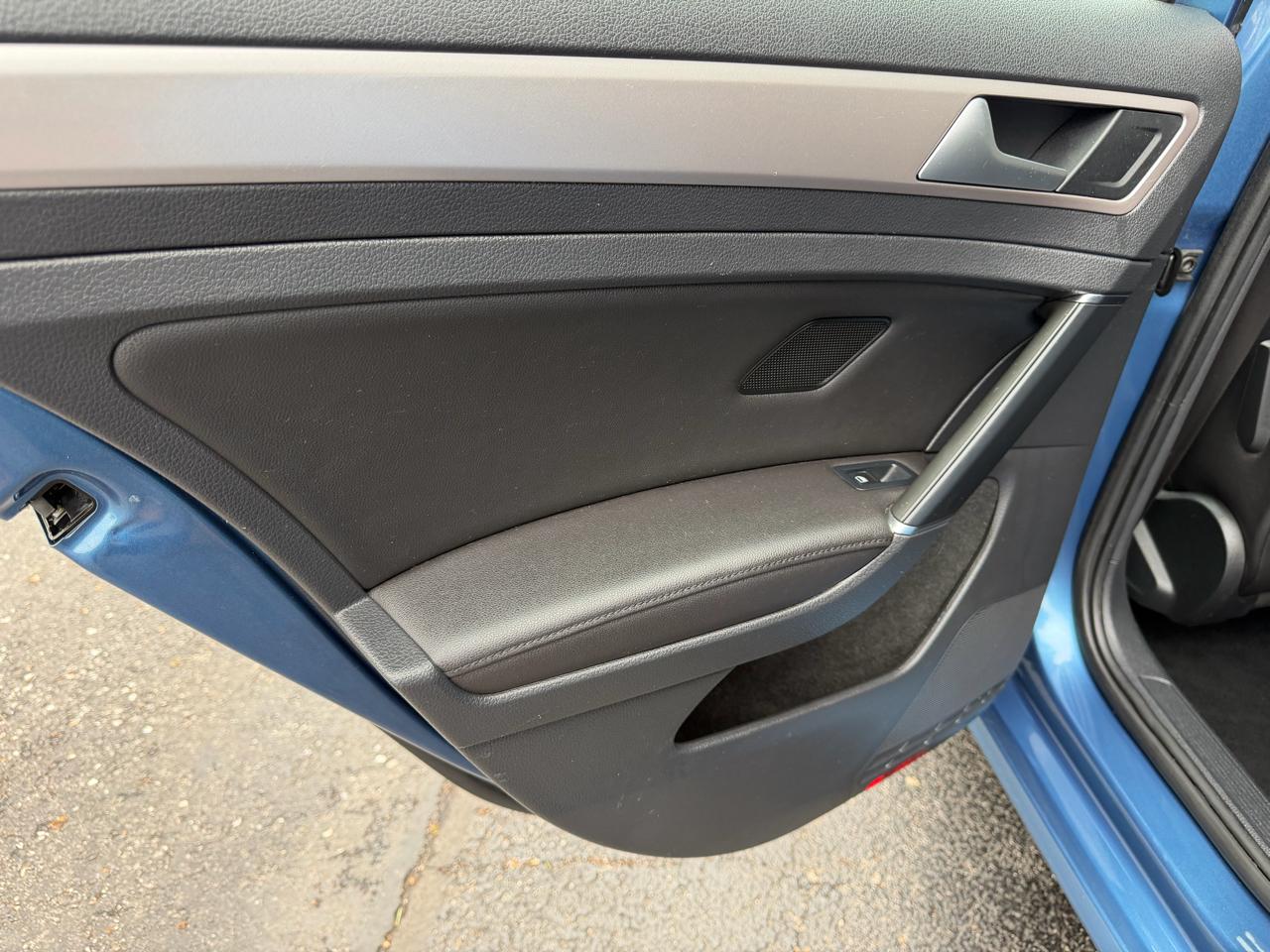 Volkswagen e-Golf SEL Premium 2015