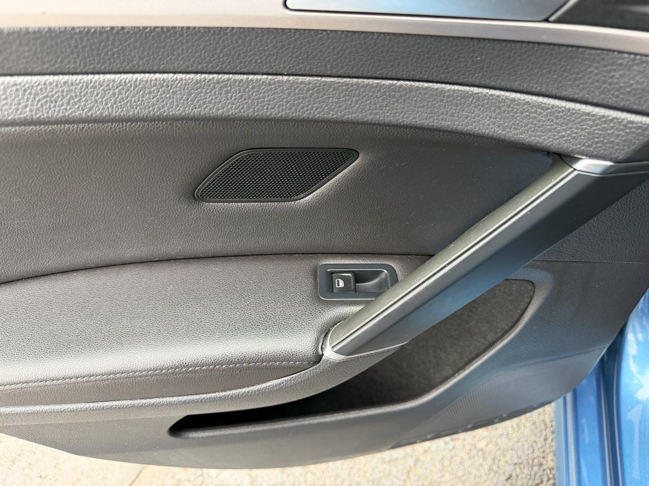 Volkswagen e-Golf SEL Premium 2015