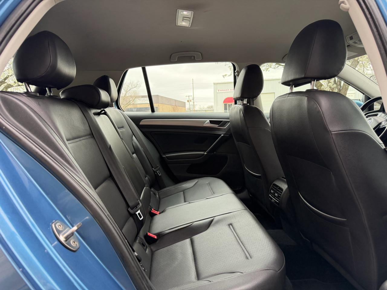 Volkswagen e-Golf SEL Premium 2015