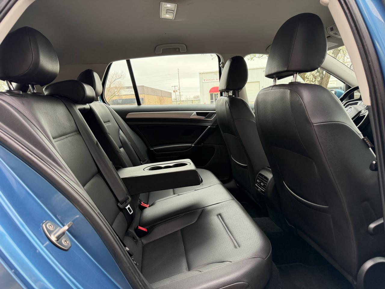 Volkswagen e-Golf SEL Premium 2015