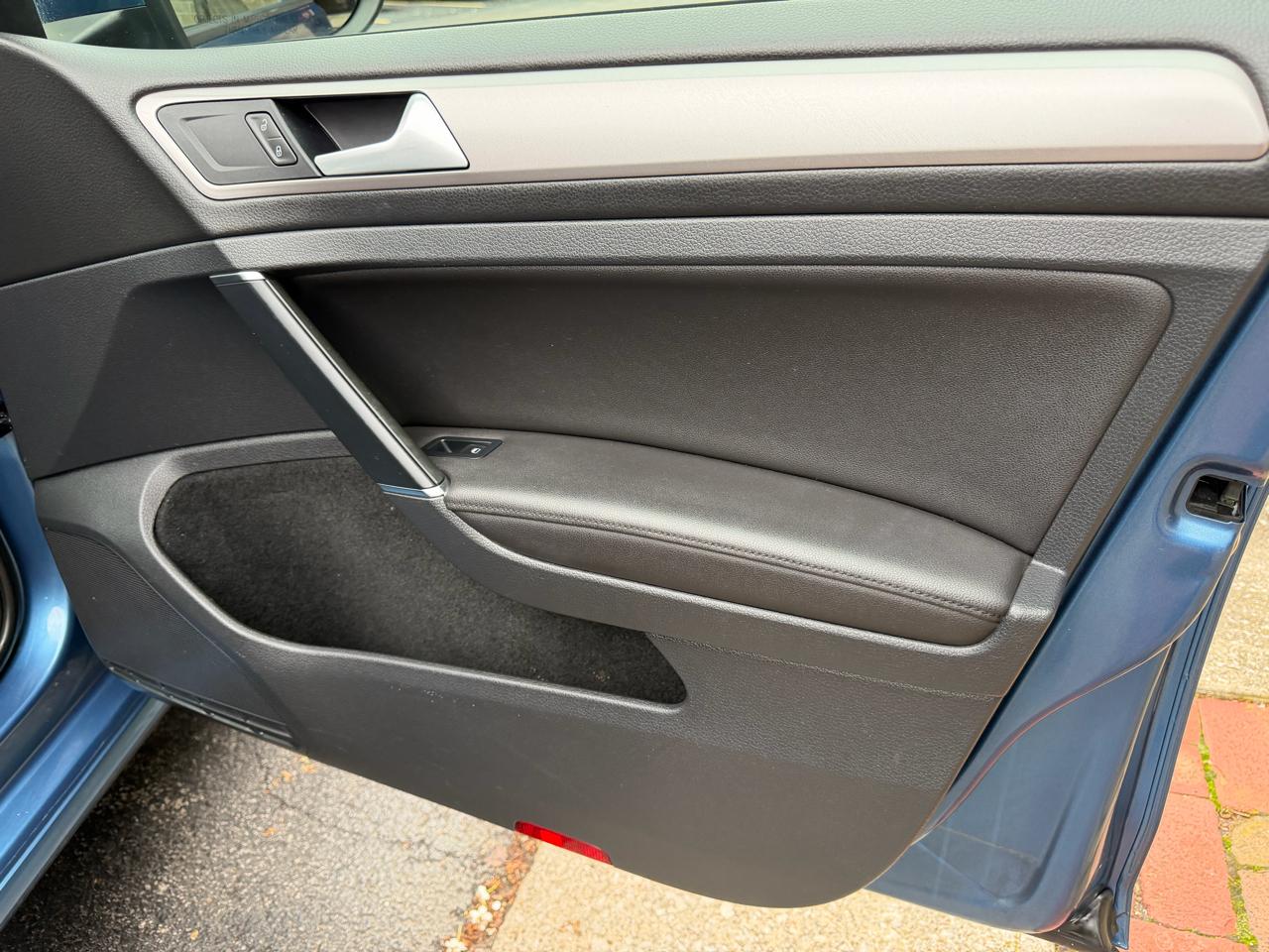 Volkswagen e-Golf SEL Premium 2015