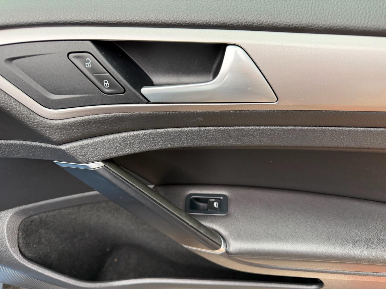 Volkswagen e-Golf SEL Premium 2015