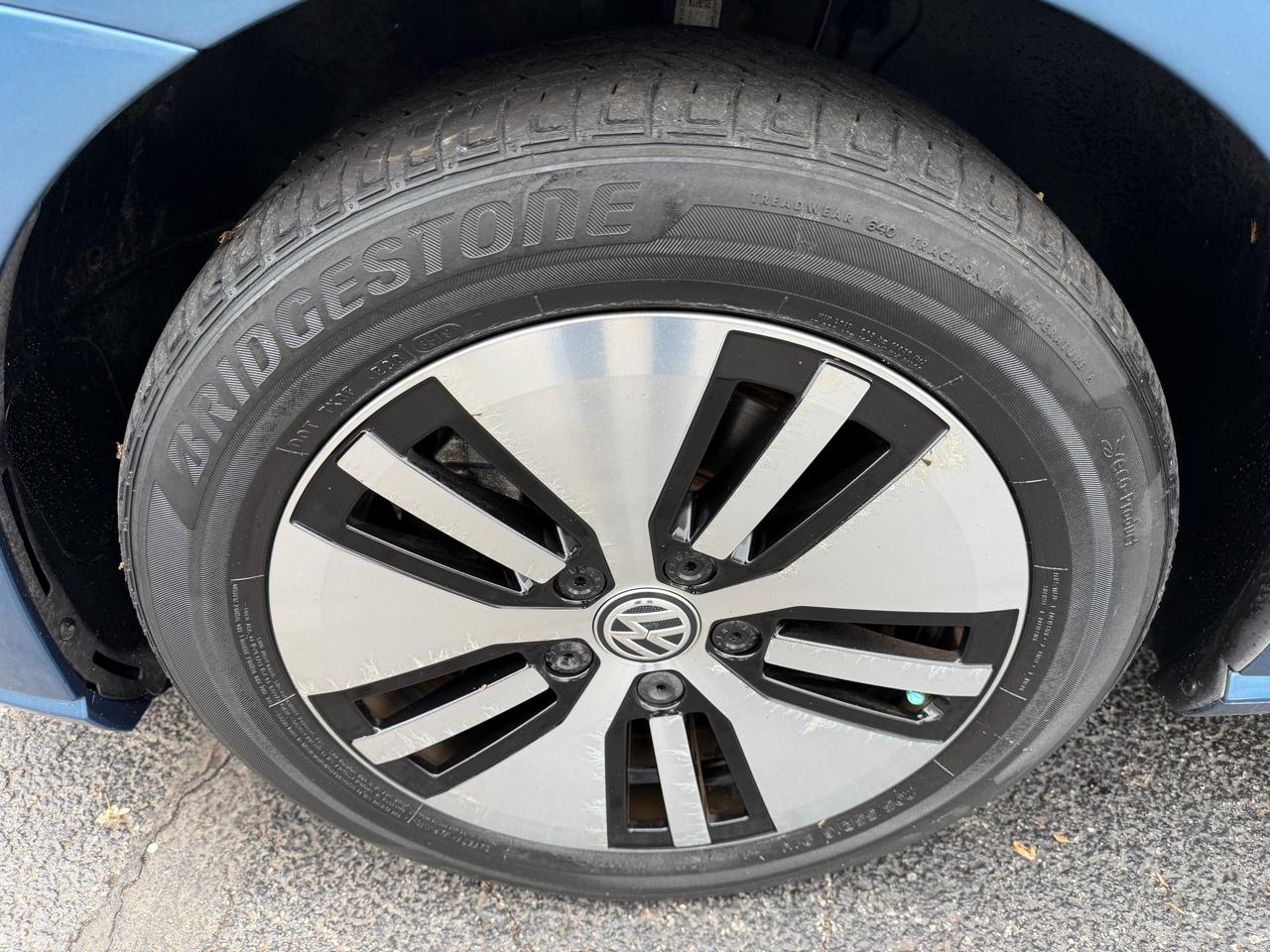 Volkswagen e-Golf SEL Premium 2015