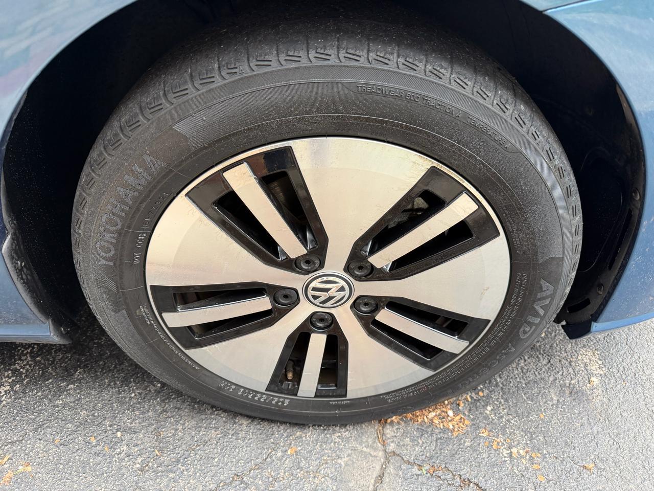 Volkswagen e-Golf SEL Premium 2015