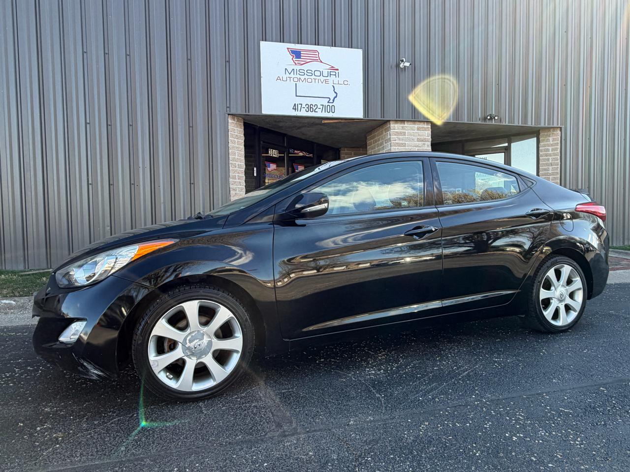 Hyundai Elantra GLS M/T 2013