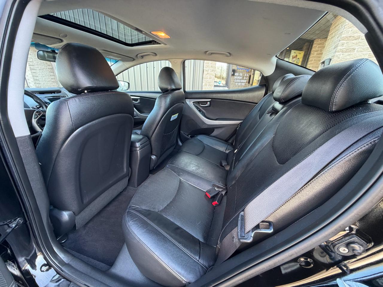 Hyundai Elantra GLS M/T 2013