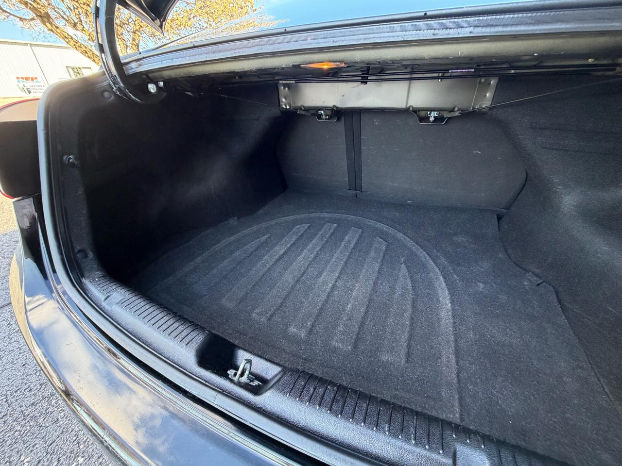 Hyundai Elantra GLS M/T 2013